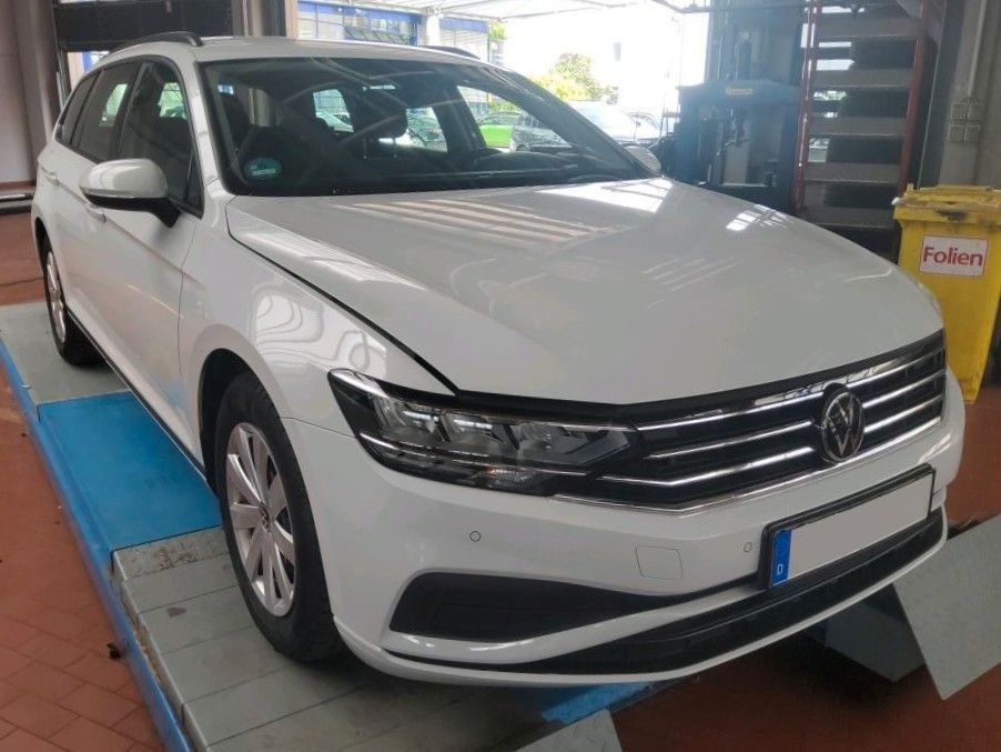 Volkswagen Passat Variant - Bild 5
