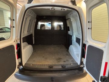 Volkswagen Caddy - 10