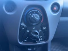 Foto Nummer 17: PEUGEOT 108