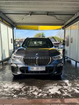 BMW X5 M50D 2HAND SCHECKHEFTGEPFLEGT - BMW X5 M50 in Essen