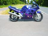 Suzuki RF 900 - SUZUKI 900 R
