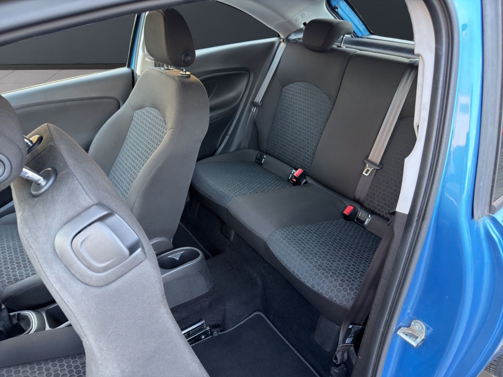 Fahrzeugabbildung Opel Corsa E Edition | 2.Hand | Sitzheiz* | 1.4L |