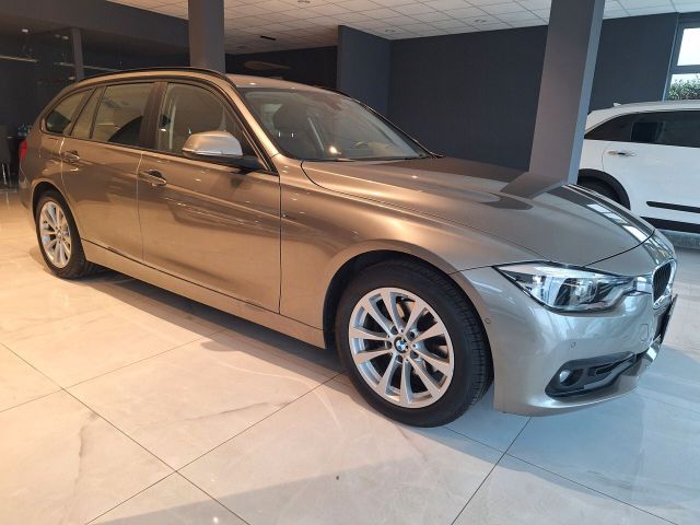 BMW Bmw 320 320d SW xDrive Luxury