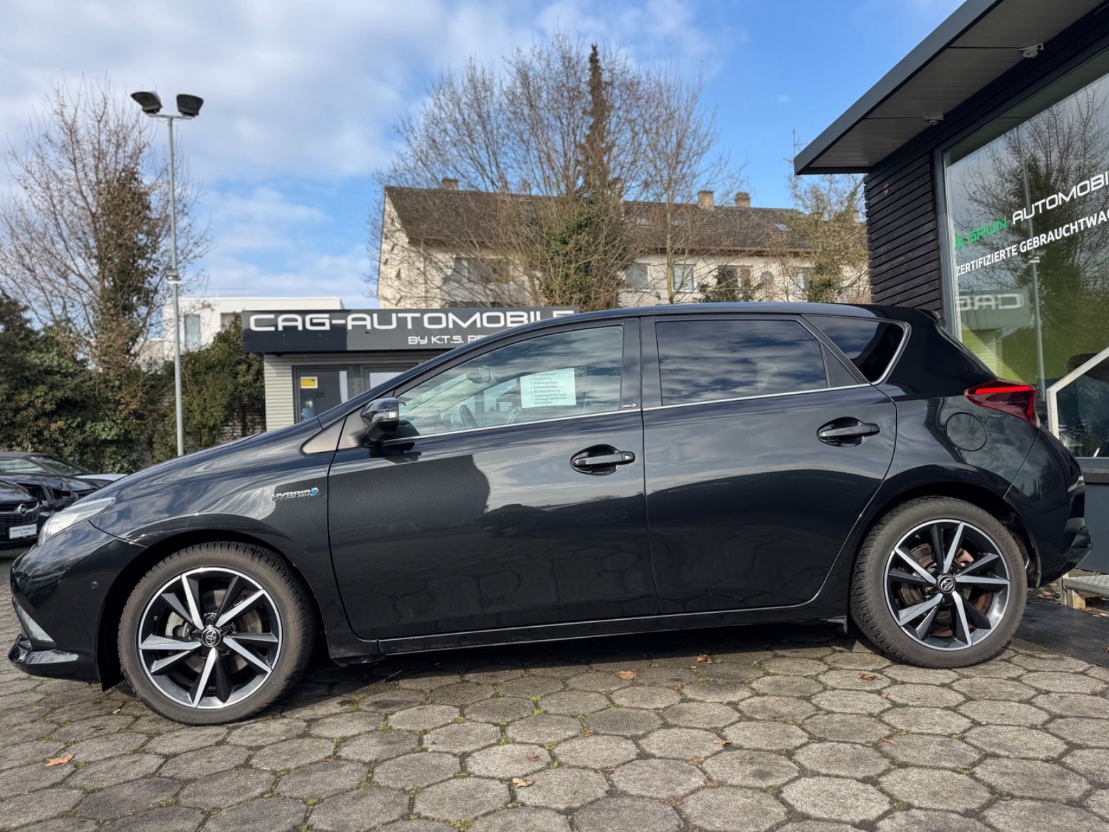 Fahrzeugabbildung Toyota Auris Hybrid Edition-S+*LED*SZH*Kamera*Navi
