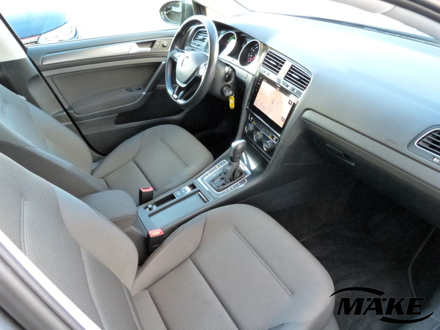 e-Golf Navigation, LED, CCS-Ladedose, SHZ, PDC+,