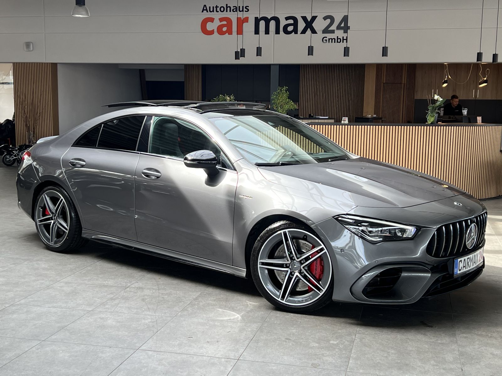 MERCEDES-BENZ CLA 45 AMG S AMG 4Matic Pano Kamera MBUX Night