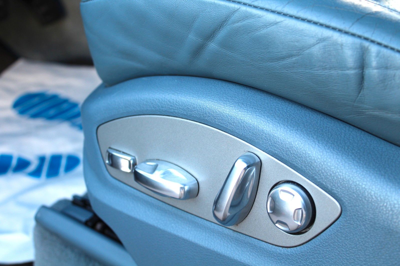 Cayenne Diesel V6 LUFTFAHR.,/AHK/SEHR GEPFLEGT!