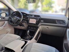 VW Touran 2.0 TDI Highline Dsg BMT~Pano~LED~ ACC