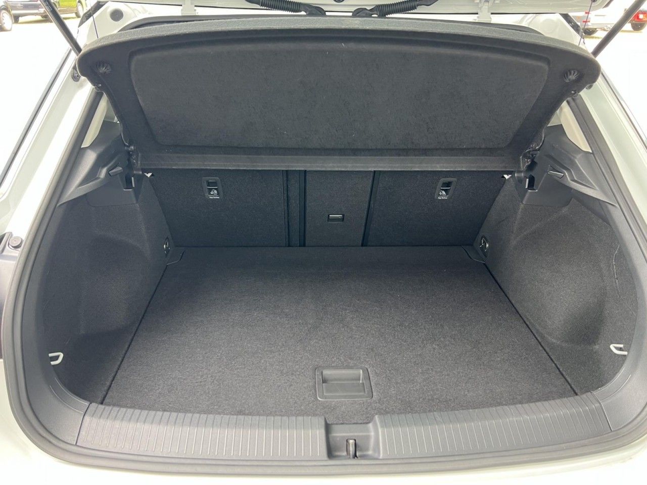Volkswagen T-Roc - Bild 6