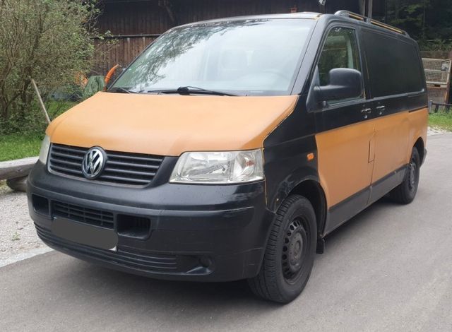 Volkswagen T5 Transporter (Camper)