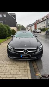 Mercedes-Benz E 200 Coupe.  - Mercedes-Benz E 200 in Essen
