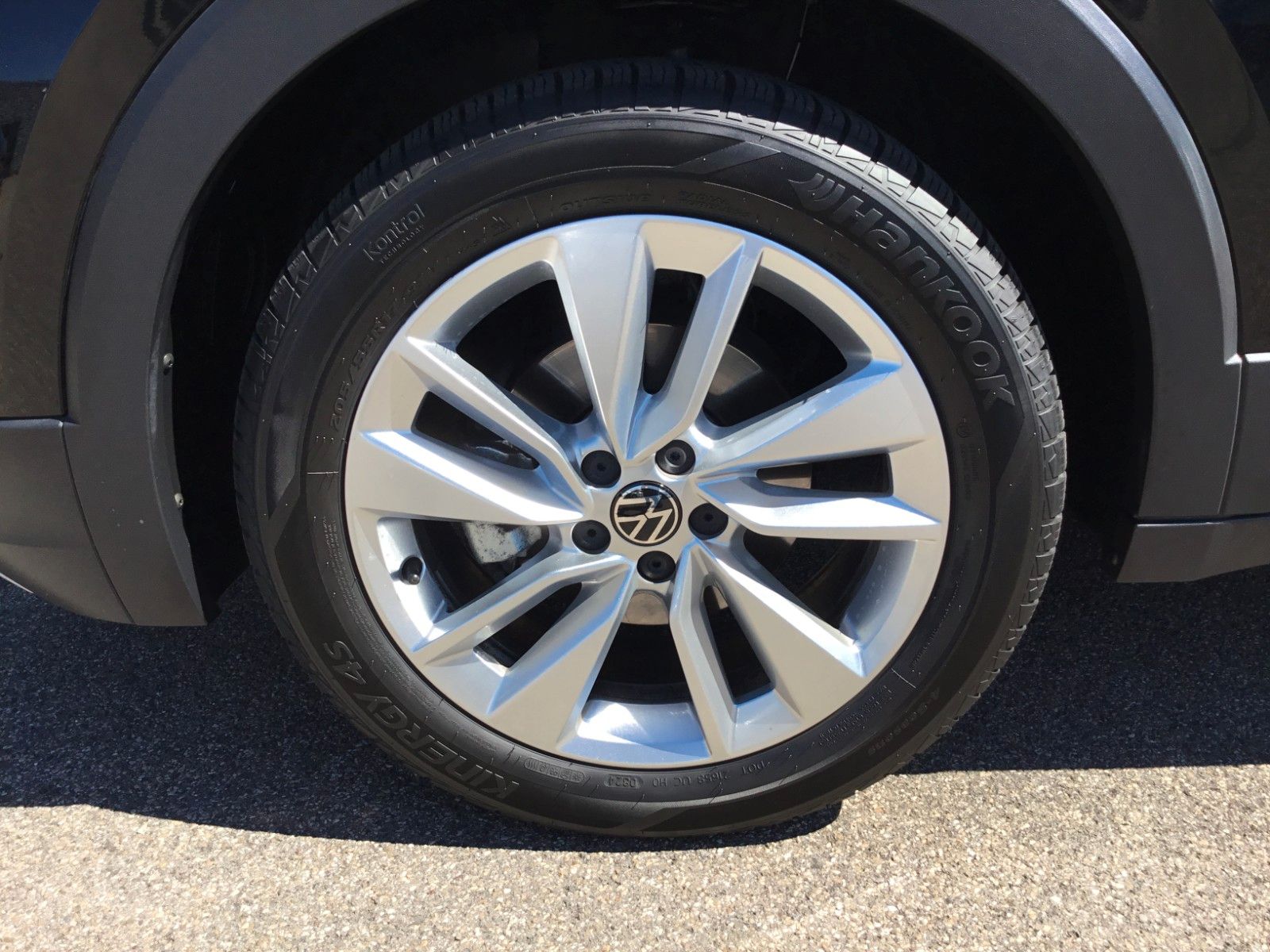 Fahrzeugabbildung Volkswagen T-Cross 1.0 TSI DSG Life+AHK+ACC+LED+17"+Kamera