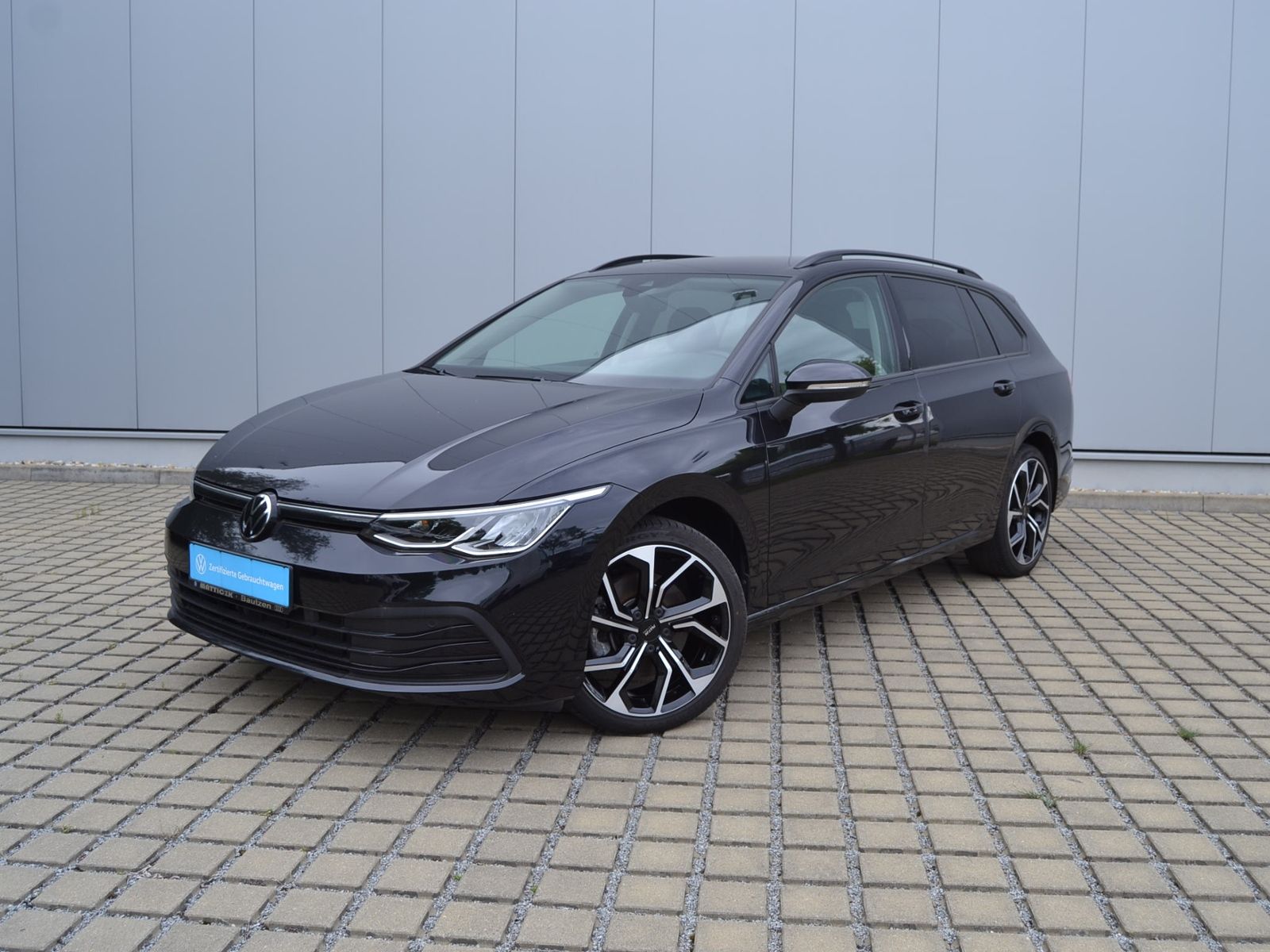Volkswagen Golf VIII Variant 2.0 TDI 150 PS DSG Life 18-ZOL foto 2