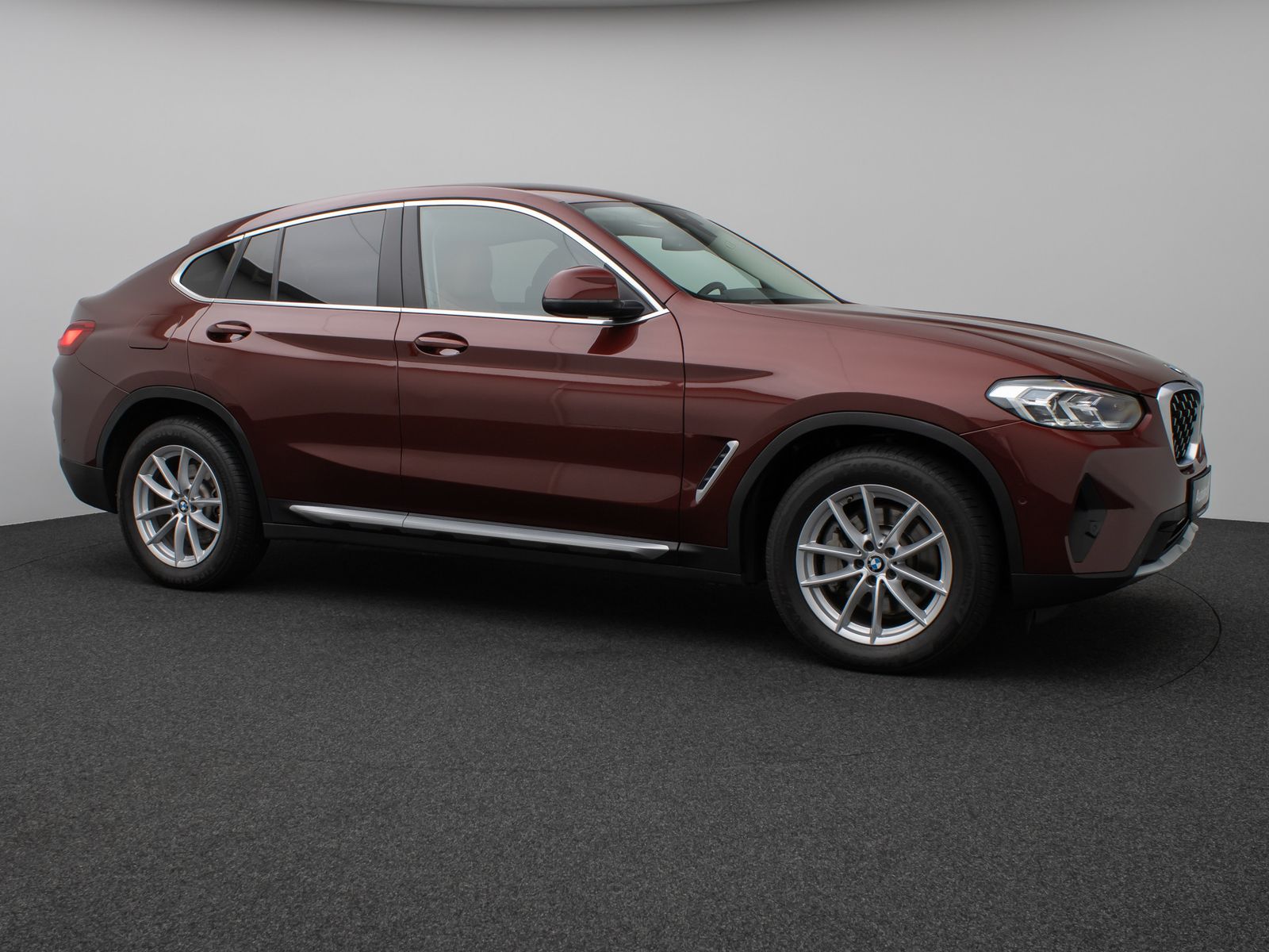 Fahrzeugabbildung BMW X4 xD30d Kamera DAB CockPitPlus AHK Sport LED