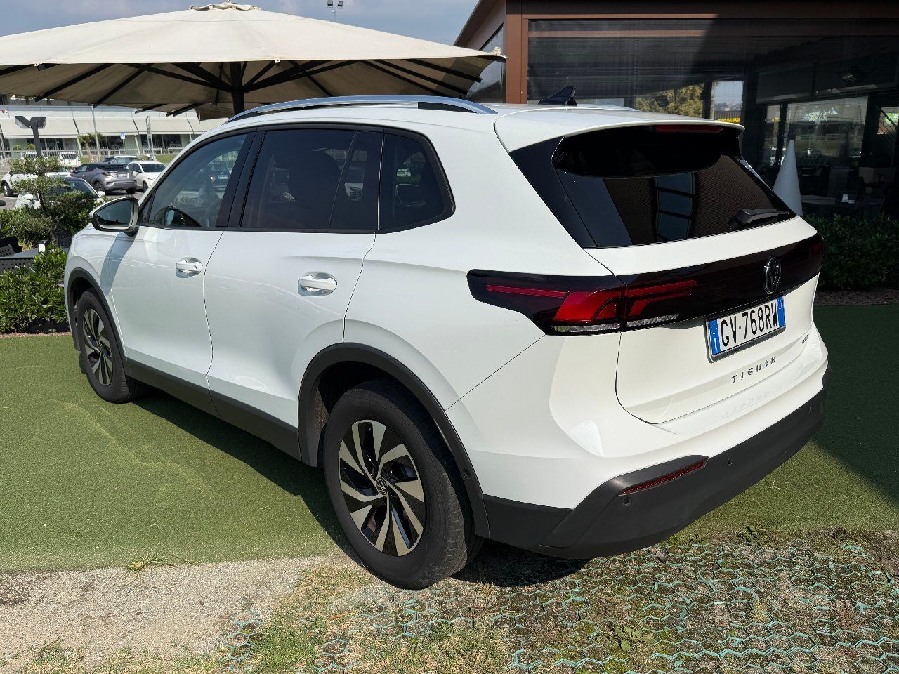Volkswagen Tiguan 1.5 eTSIi Life 150cv DSG ** 33 imagem 3