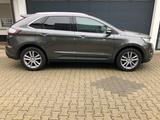 Ford Edge Titanium 4x4 LED Navi Keyless Totwinkel AHK - scheckheftgepflegte Ford Edge