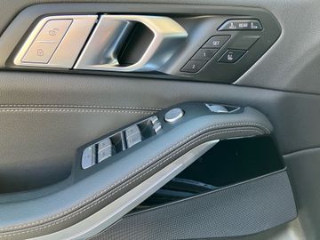 BMW X7 - 12