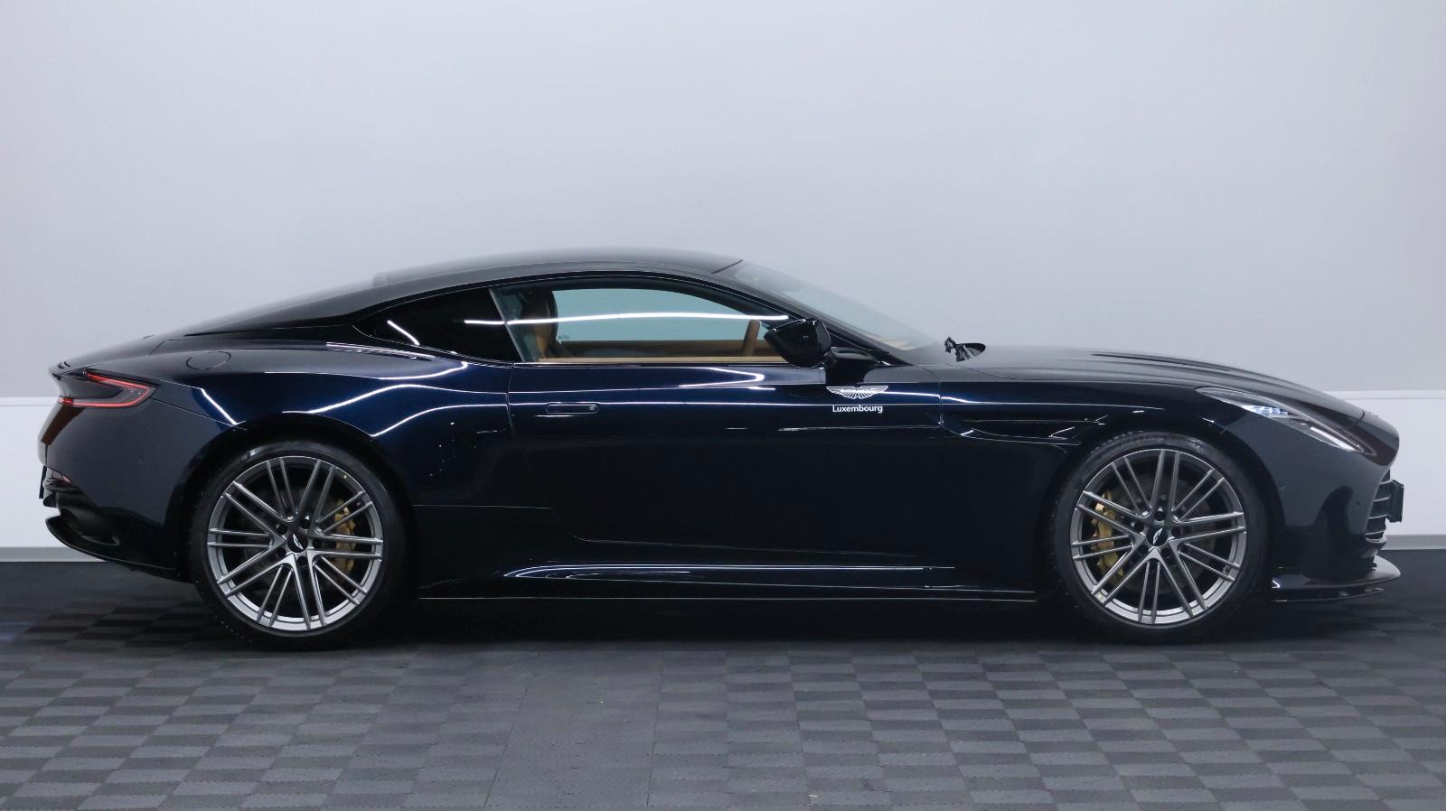 Aston Martin DB12 Coupe