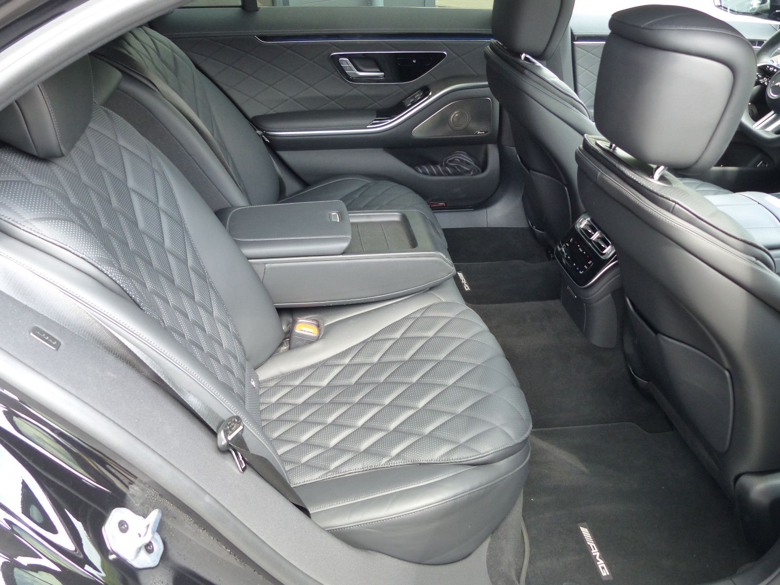 Fahrzeugabbildung Mercedes-Benz S 450 d 4Matic L AMG