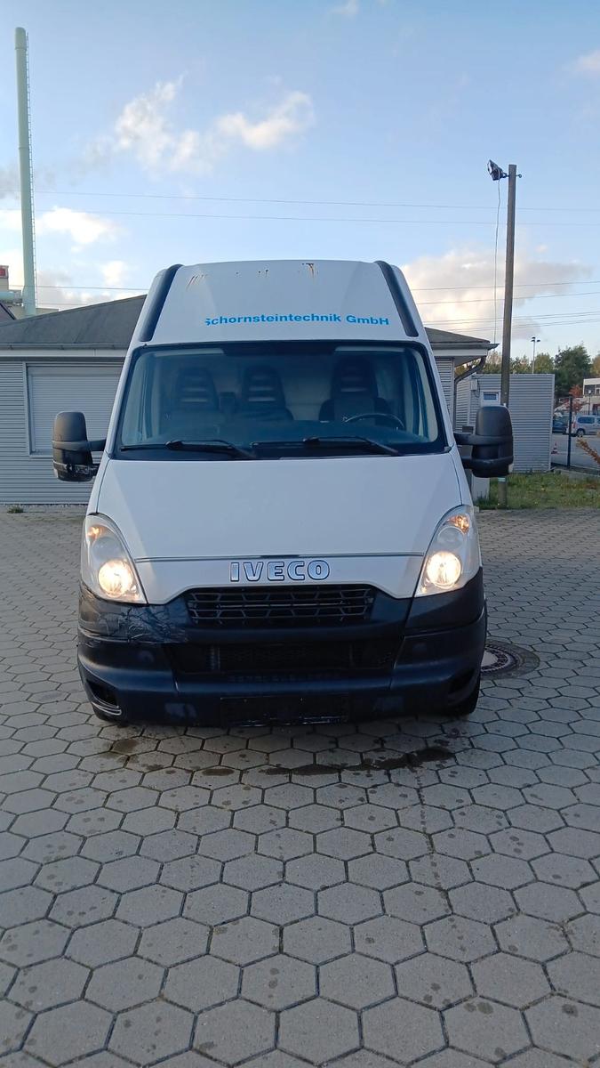Iveco Daily Kasten HKa 35 S... Radstand 3300