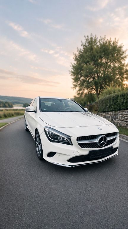 Image of Mercedes-Benz CLA 180