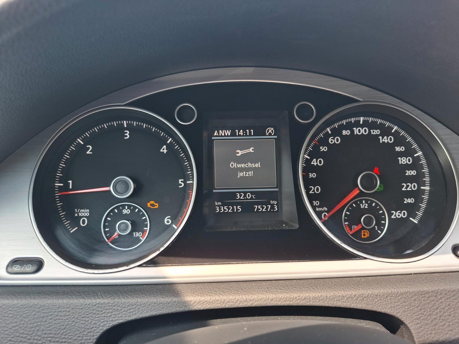 Volkswagen Passat Alltrack 2013 — photo 22