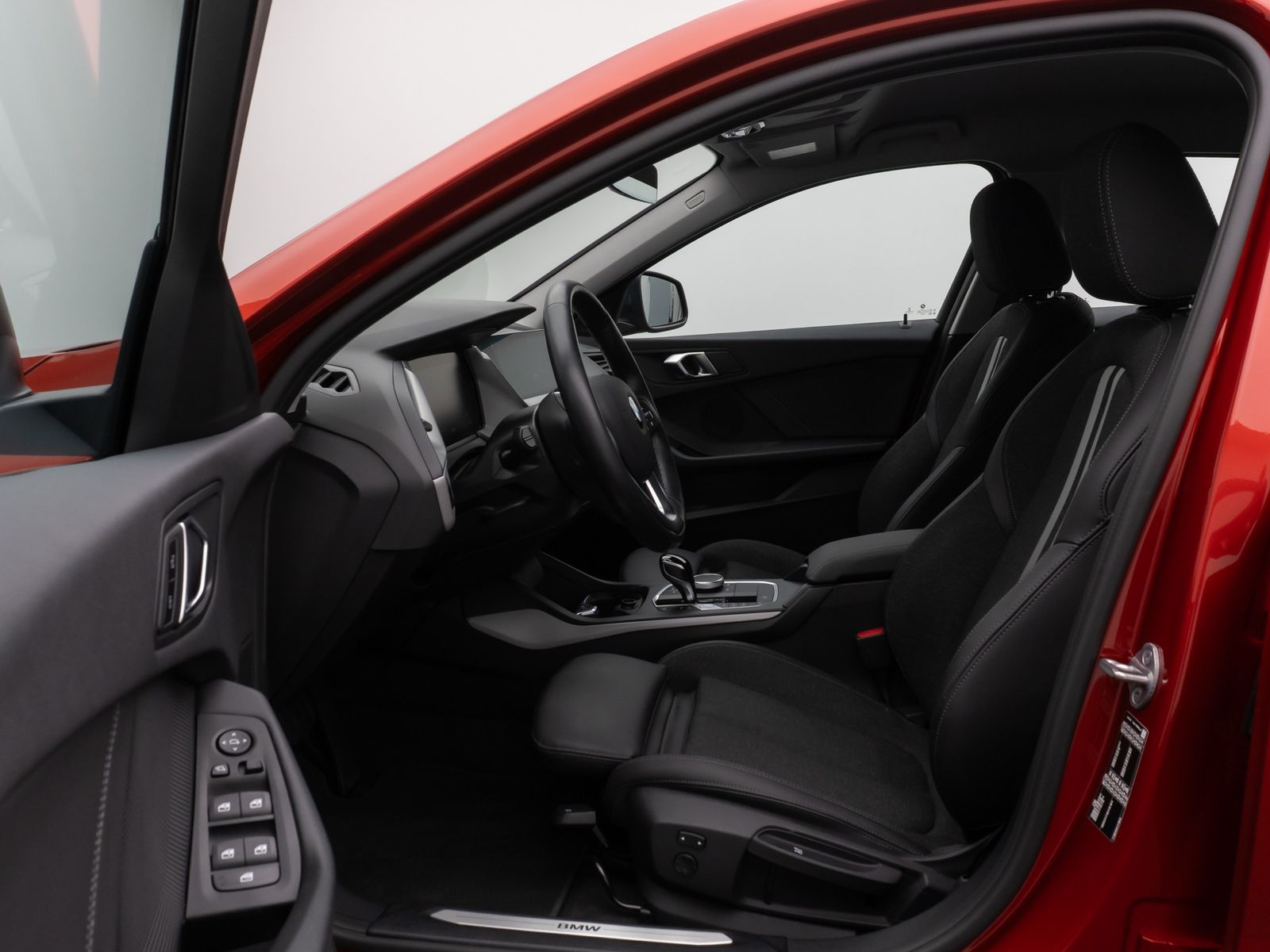 Fahrzeugabbildung BMW 118i DAB CockPitPro PDC Lordos LED Stop&Go Sport