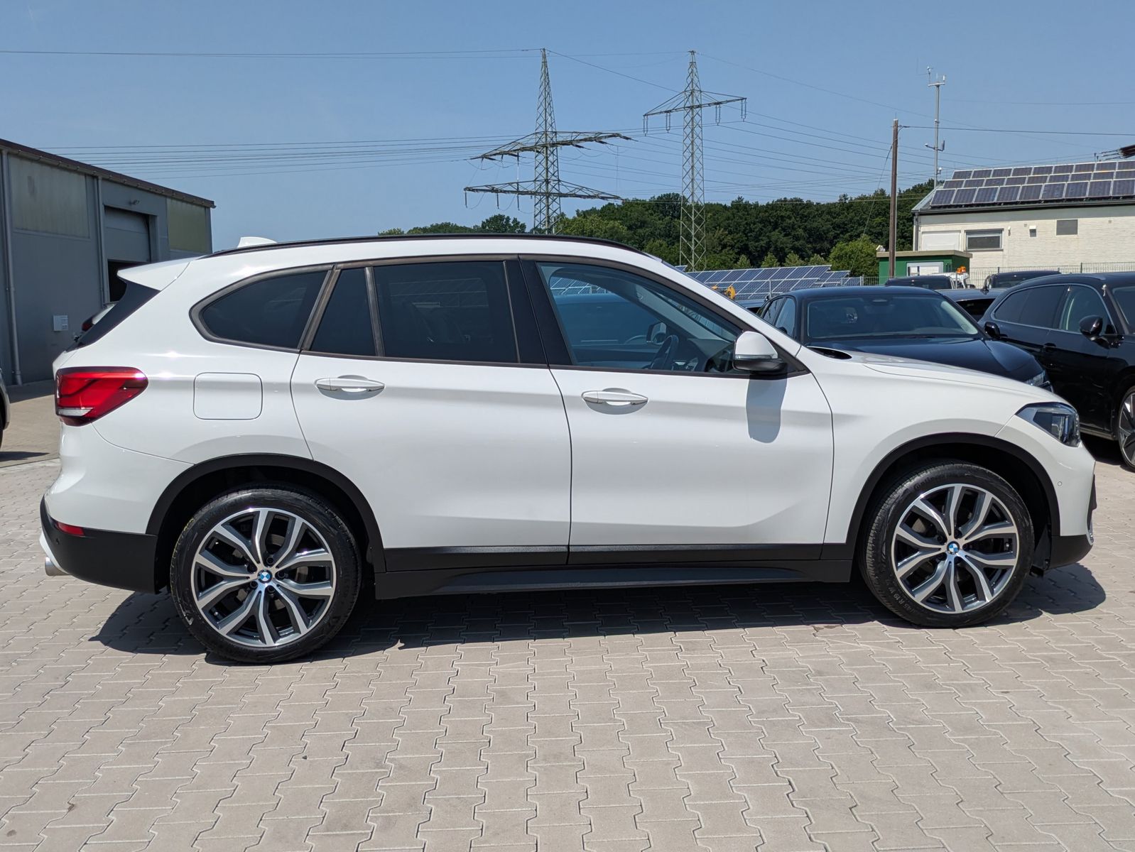Fahrzeugabbildung BMW X1 xDrive 25 d Advantage 19"LED*ACC*PDC*NAVI*1H