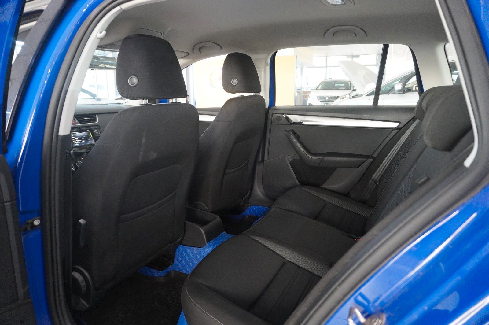 Fahrzeugabbildung SKODA Octavia Combi 1.5 TSI AMBITION 7-DSG LED/SHZ/AHK