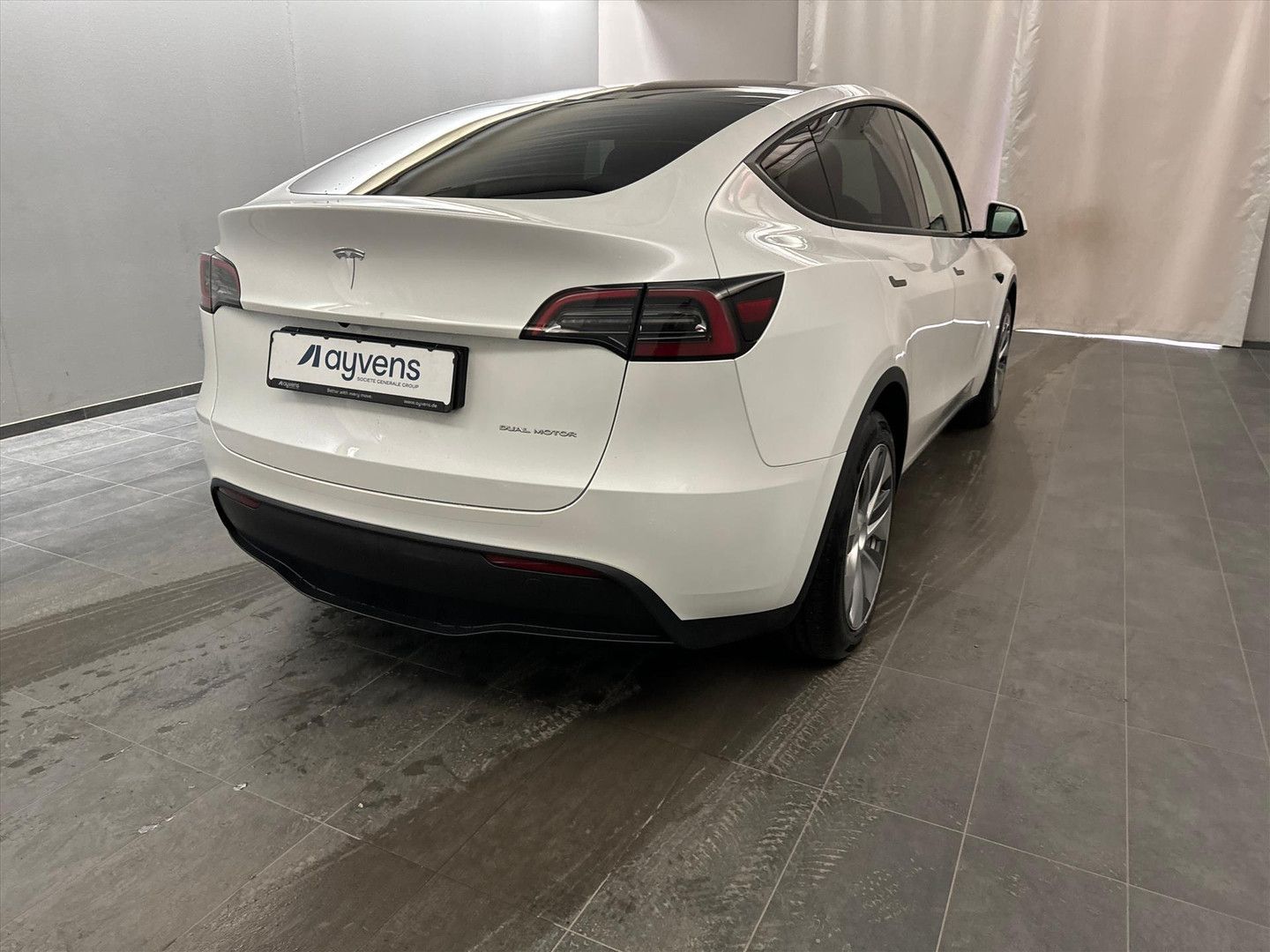 Tesla Model Y Long Range AWD 75kWh 351pk [ AMD RYZEN+A imagem 3