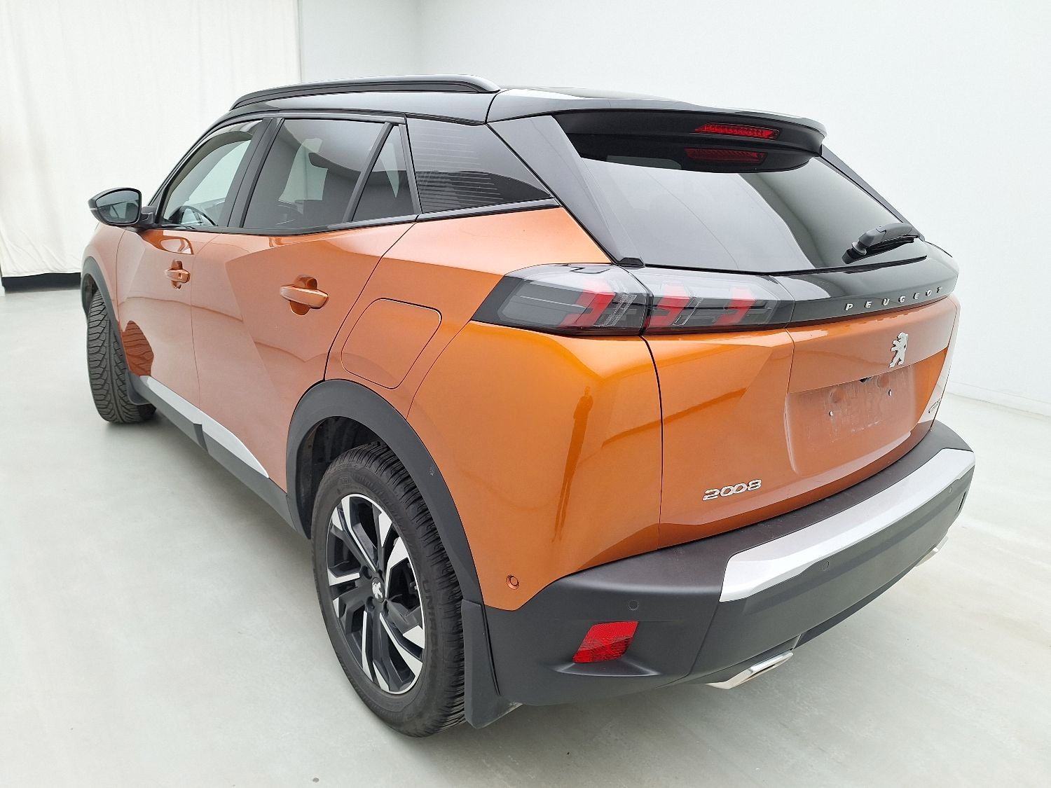 Fahrzeugabbildung Peugeot 2008 GT-LINE LED/LEDER/SHZ/PANO/CAM/NAVI