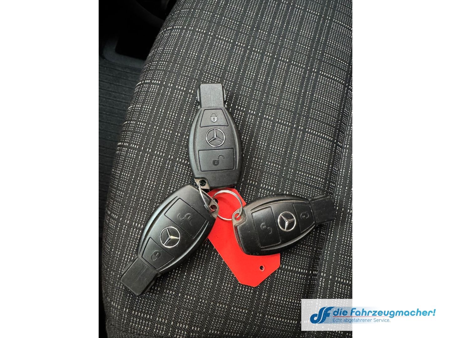 Fahrzeugabbildung Mercedes-Benz Vito Tourer 116 CDI BT kompakt BlueTEC *EXPORT