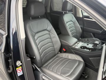 Volkswagen Touareg - 10