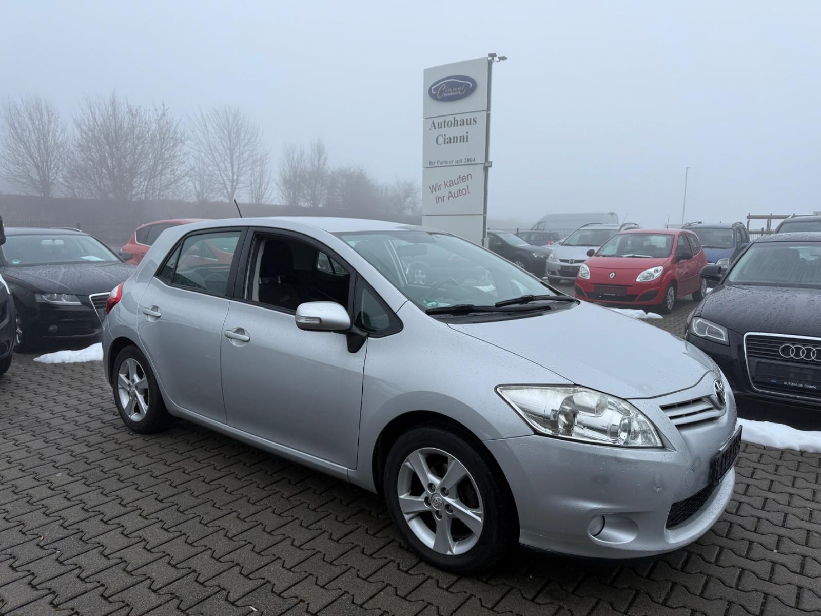 Toyota Auris Edition** aus 2. Hand ** 4 Türer ** EURO 5