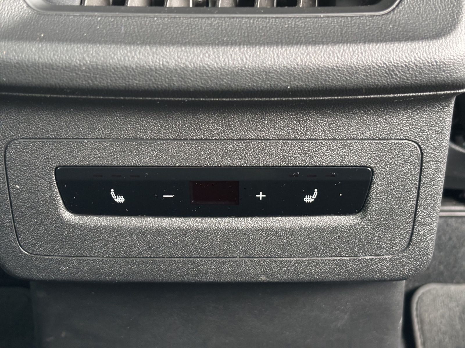 Audi Q6 e-tron - Bild 13