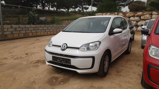 Volkswagen up! 2017