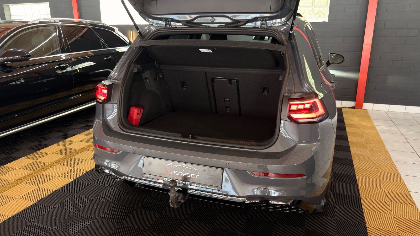 VW Golf Golf VIII 2.0 TSI 4Motion R-Line|PANO|HUD|AHK|19 Vorschau 26