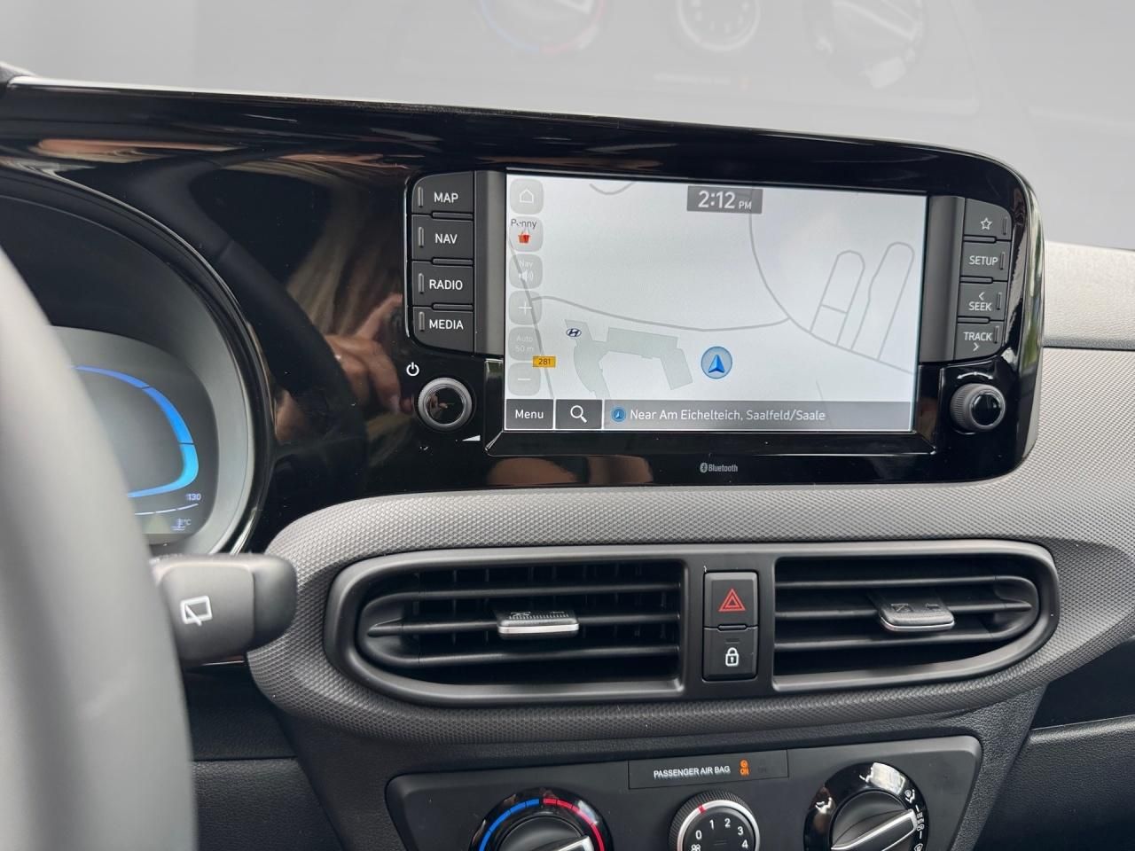 Fahrzeugabbildung Hyundai i10 SELECT Kam. LM Navi PDC SpurH