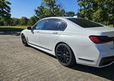 BMW 750i xDrive - M 7 Facelift Garantie/Servicepaket - BMW 7er Reihe: Facelift