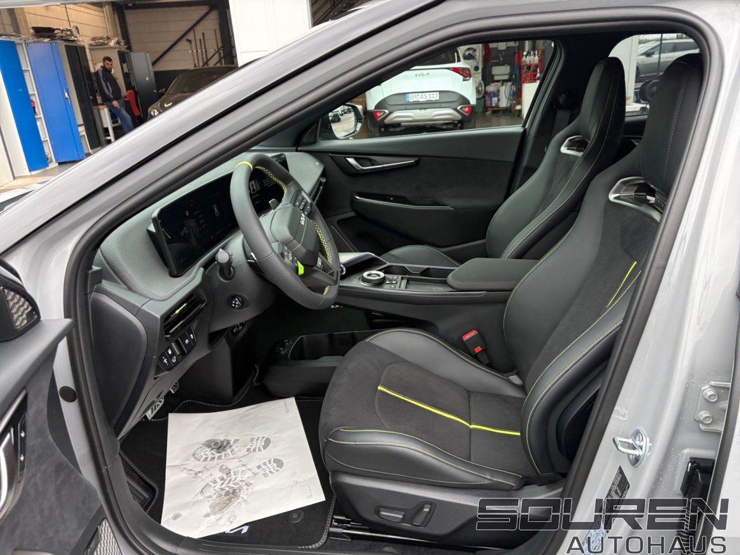 Fahrzeugabbildung Kia EV6 PE GT 609 PS Gewerbe 0,25% Verst. 75% Turboa