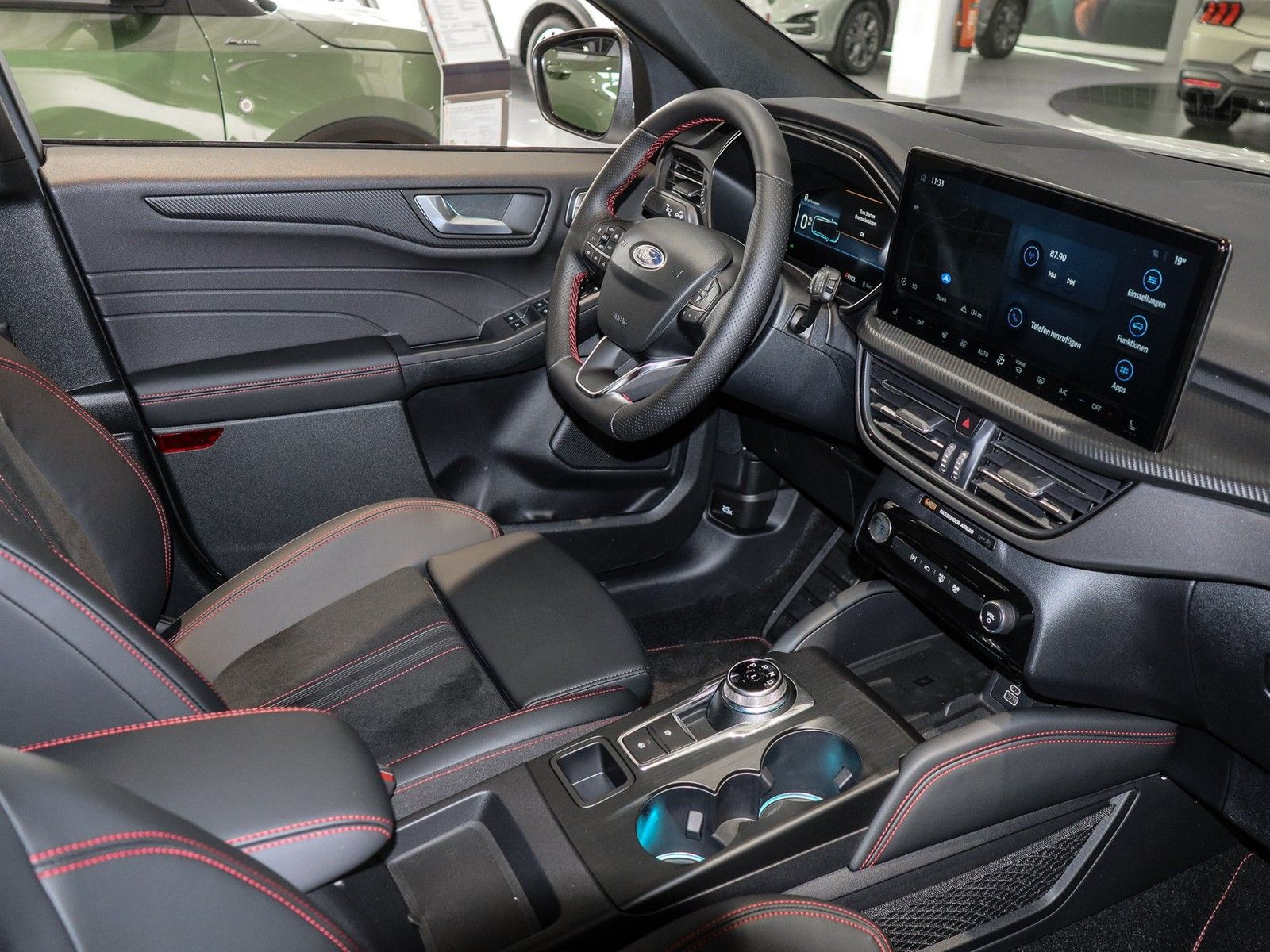 Ford Kuga Plug-In Hybrid ST-Line X Dienstwagen imagem 3