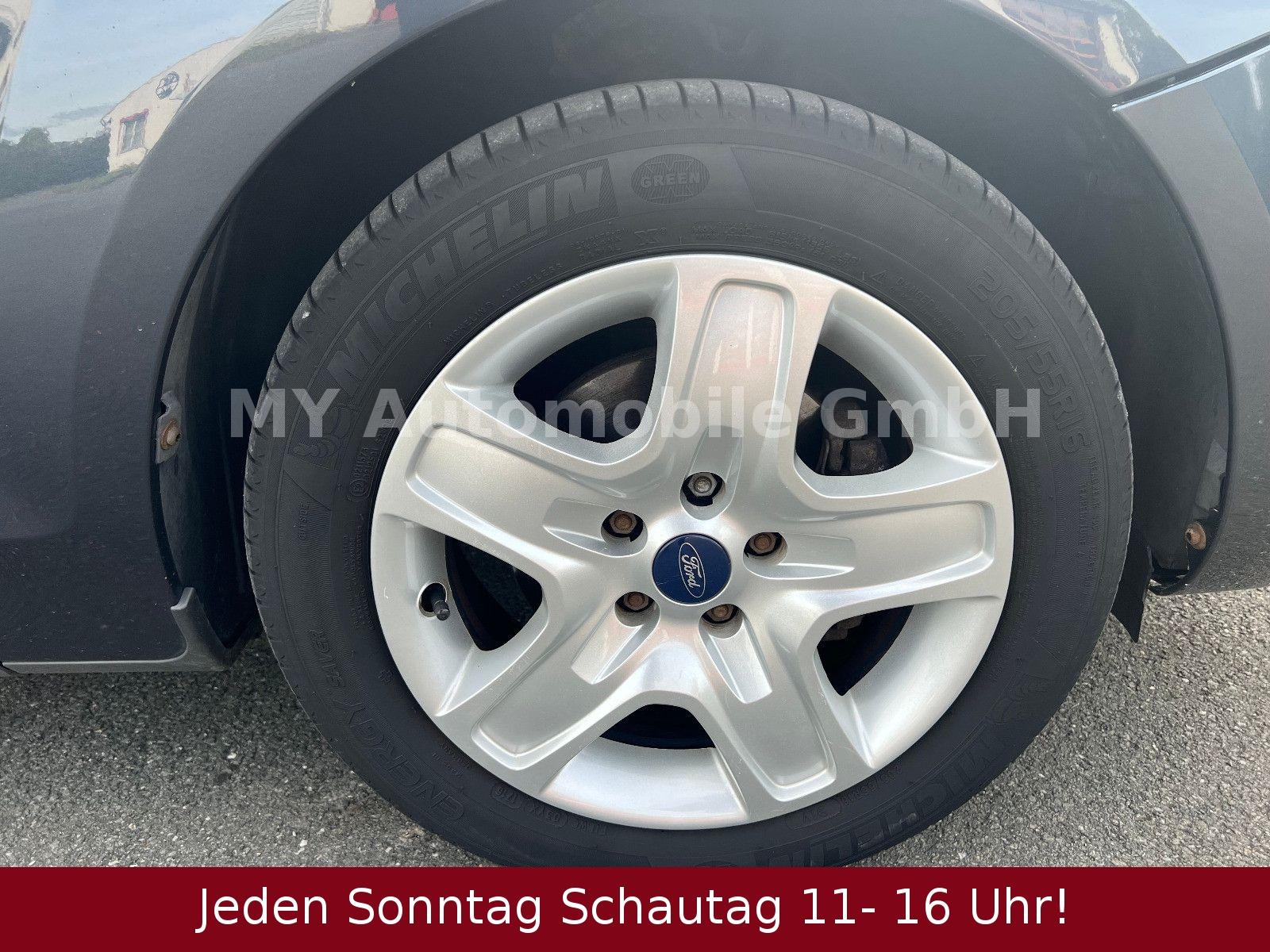 Ford Focus 2011 — photo 14