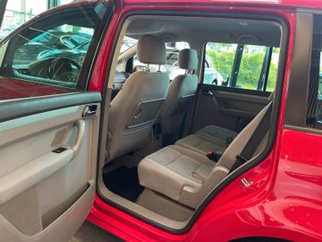 Volkswagen Touran Highline Aut.*1.Hand*TÜV NEU*7 Sitze*AHK*