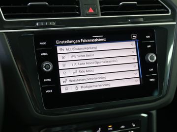 Volkswagen Tiguan DSG ELEGANCE LED MATRIX IQ ACC KAMERA