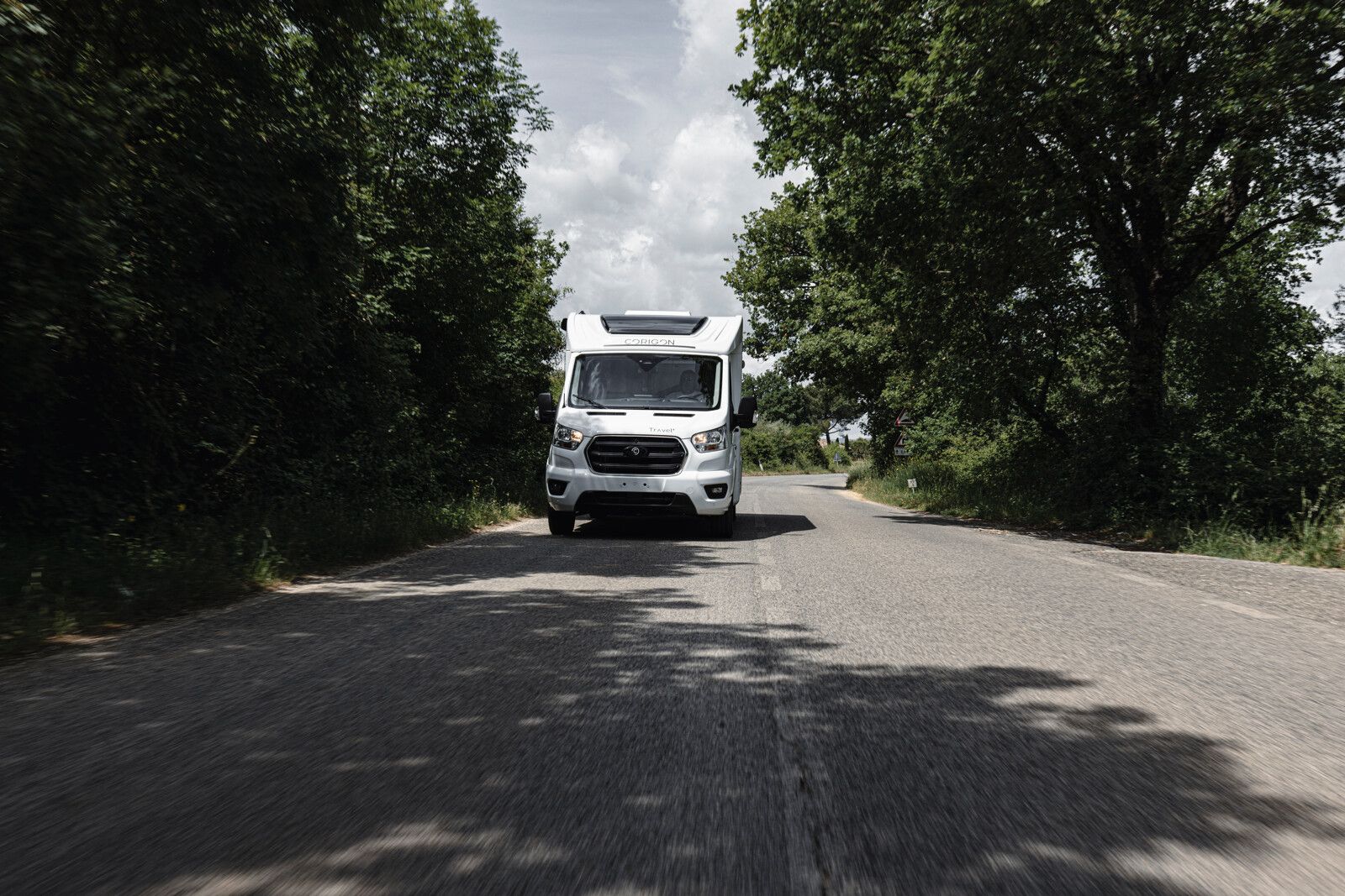 Fahrzeugabbildung CORIGON T Slim 70 LS Automatik Markise Travel+ by Hymer
