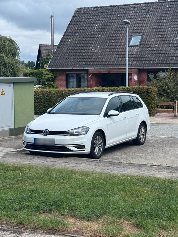 Image of Volkswagen Golf