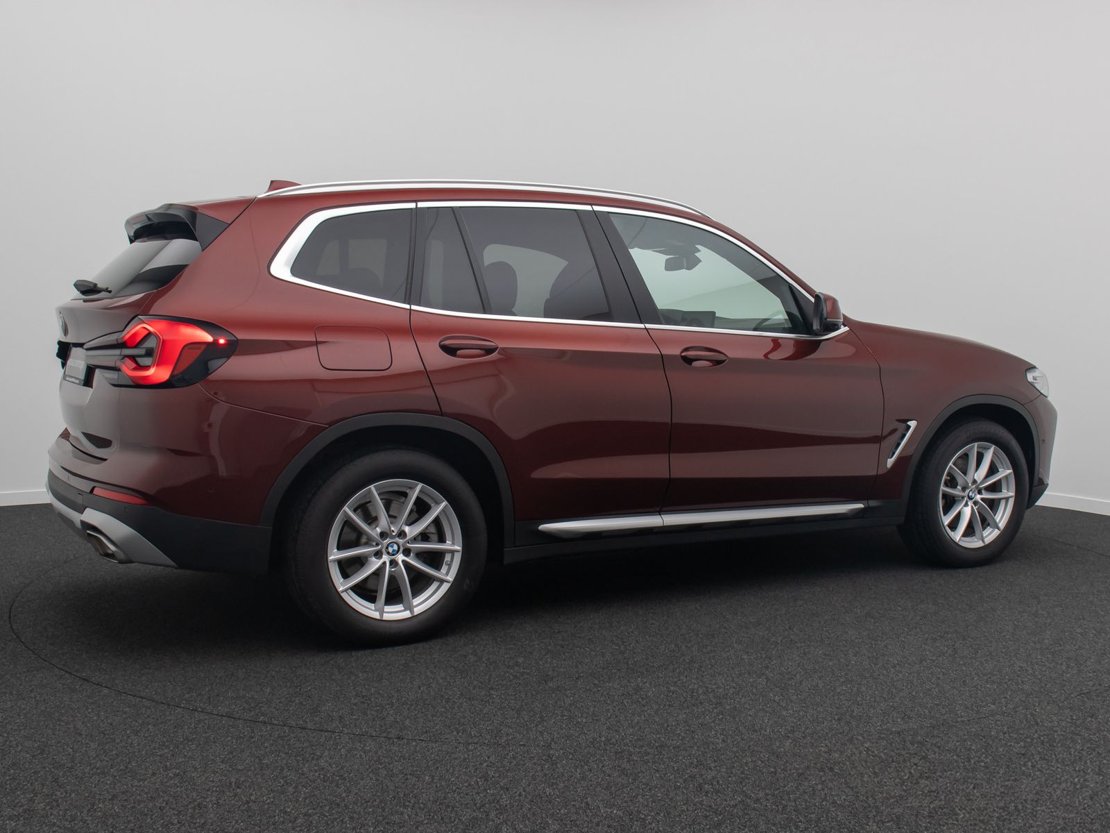 Fahrzeugabbildung BMW X3 xD20i 360°DAB Sport Leder Individual DAB LED