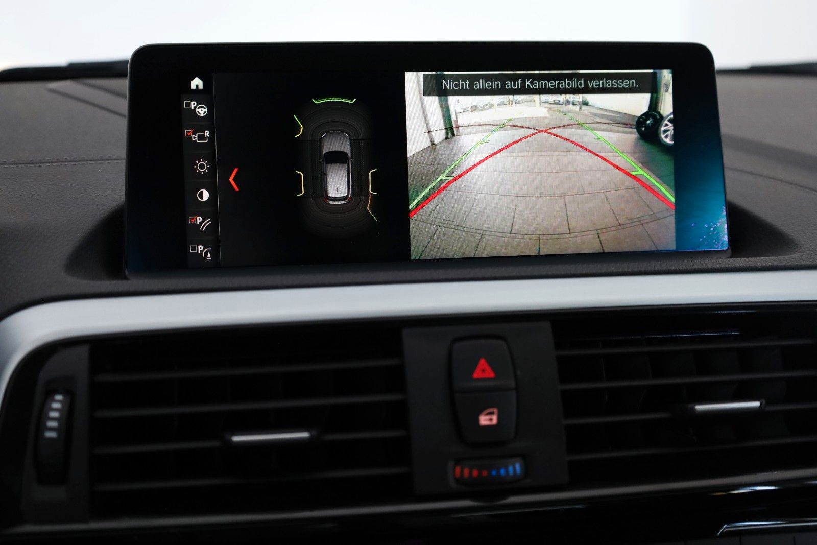 Fahrzeugabbildung BMW 125i M Sport 5T Leder,Navi,LED,SH,Park Assistent