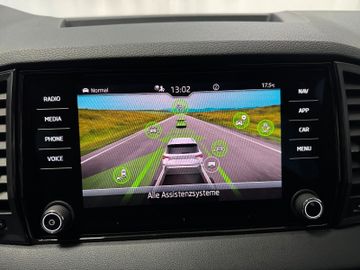 Fahrzeugverkauf 20 Skoda Karoq Sportline 1.5 AHK*Pano*19 Zoll*Matrix