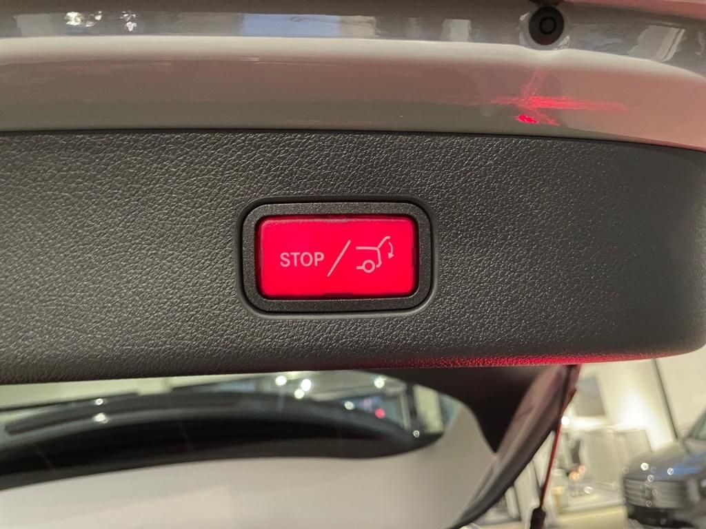 Fahrzeugabbildung Mercedes-Benz GLC 300 e 4M AHK ACC Pano Sitzklima 360° Massage